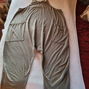 Olive Green Sleeveless Jumpsuit